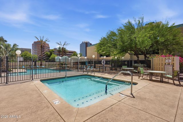 207 W CLARENDON Avenue C14, Phoenix, AZ 85013