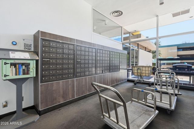 207 W CLARENDON Avenue C14, Phoenix, AZ 85013