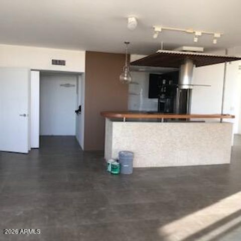 207 W CLARENDON Avenue C14, Phoenix, AZ 85013