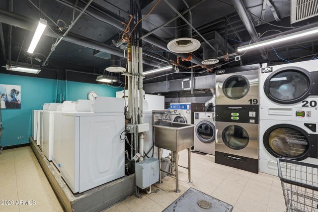 207 W CLARENDON Avenue C14, Phoenix, AZ 85013