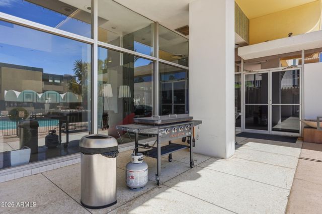 207 W CLARENDON Avenue C14, Phoenix, AZ 85013