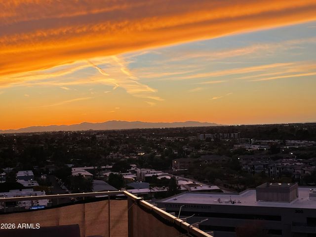 207 W CLARENDON Avenue C14, Phoenix, AZ 85013