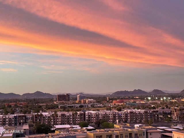 207 W CLARENDON Avenue C14, Phoenix, AZ 85013