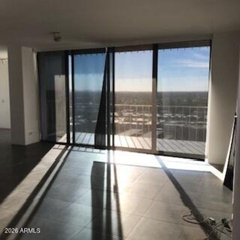 207 W CLARENDON Avenue C14, Phoenix, AZ 85013