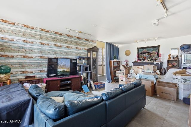 207 W CLARENDON Avenue C14, Phoenix, AZ 85013