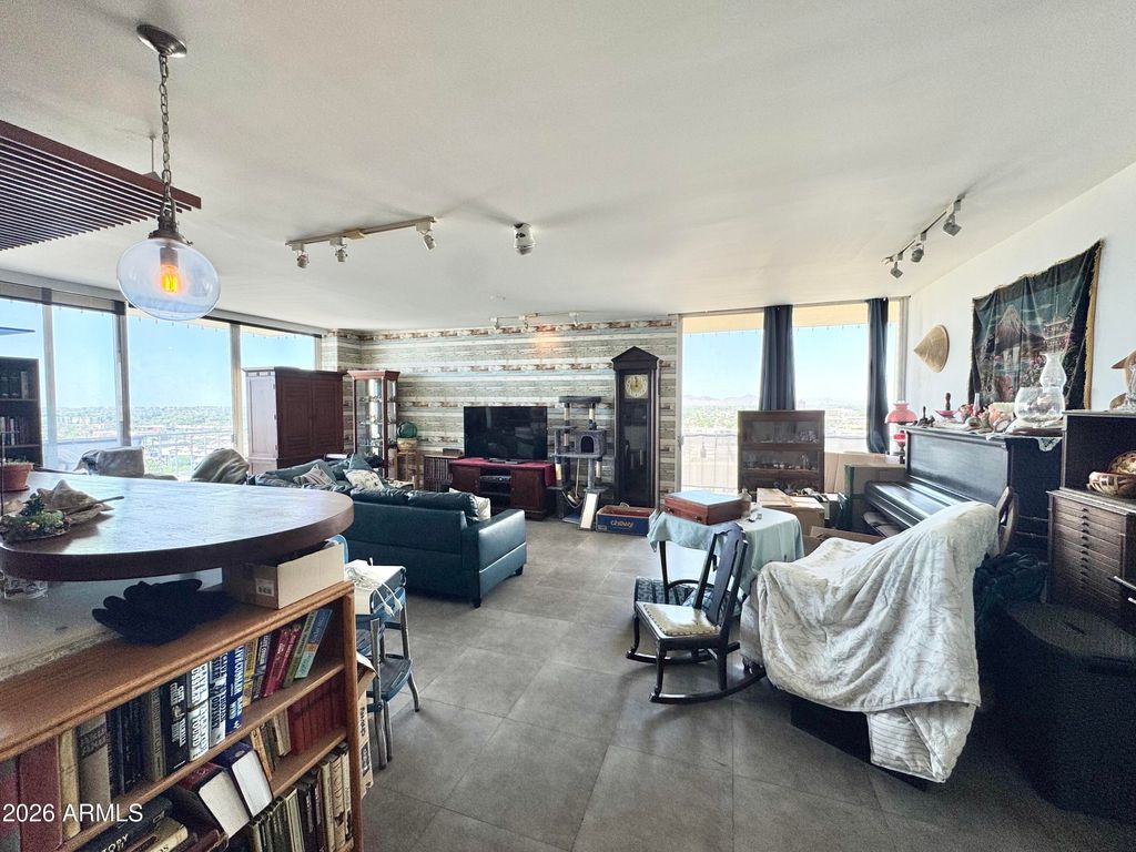 207 W CLARENDON Avenue C14, Phoenix, AZ 85013 — photo 3