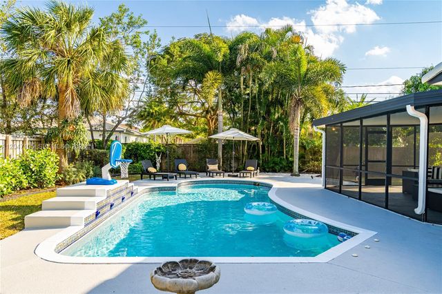 714 NE 2nd St, Pompano Beach, FL 33060