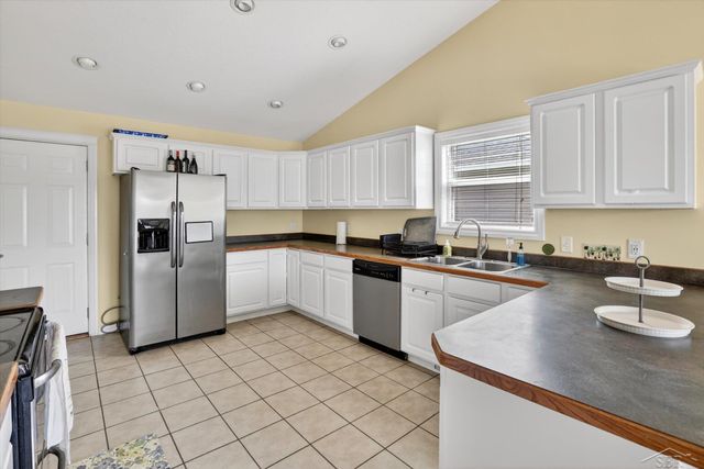 4423 Spicebush Drive, Saginaw Twp, MI 48603