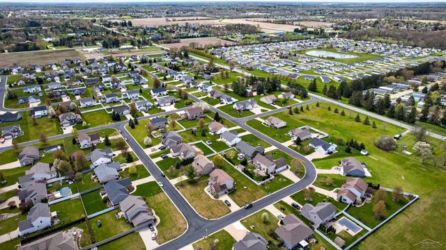 4423 Spicebush Drive, Saginaw Twp, MI 48603