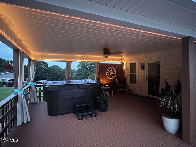 496 Glade Hill Drive, Lebanon, VA 24266