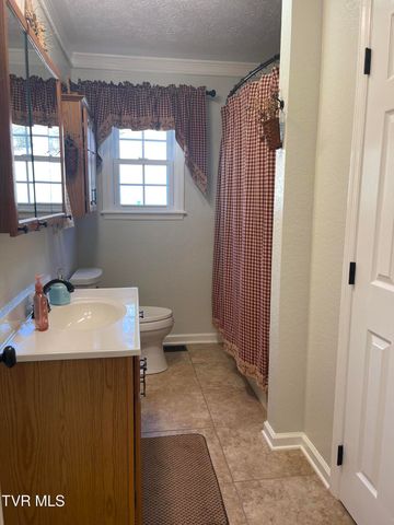 496 Glade Hill Drive, Lebanon, VA 24266