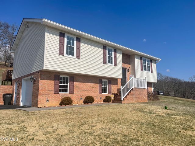 496 Glade Hill Drive, Lebanon, VA 24266