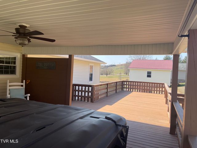 496 Glade Hill Drive, Lebanon, VA 24266