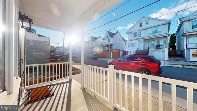208 INDIANA AVE, Shenandoah, PA 17976