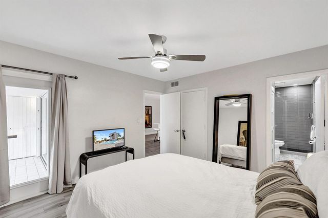 3040 NE 16th Avenue A405, Oakland Park, FL 33334