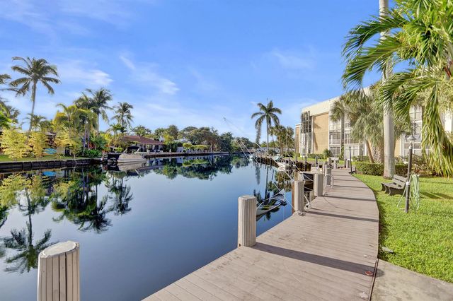 3040 NE 16th Avenue A405, Oakland Park, FL 33334