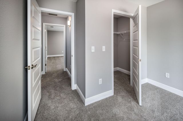 959 Skylark Road, Mary Esther, FL 32569