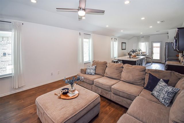 2423 Silver Prairie Lane, Spring, TX 77373