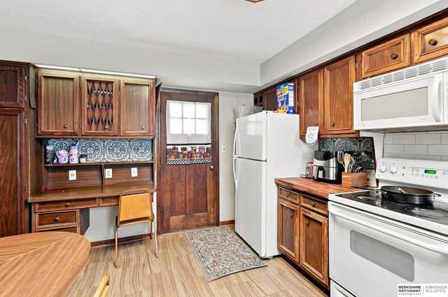5515 Pierce Street, Omaha, NE 68106