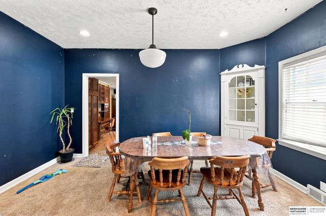 5515 Pierce Street, Omaha, NE 68106