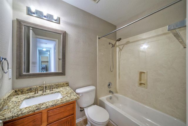 913 Dexter DR, Leander, TX 78641