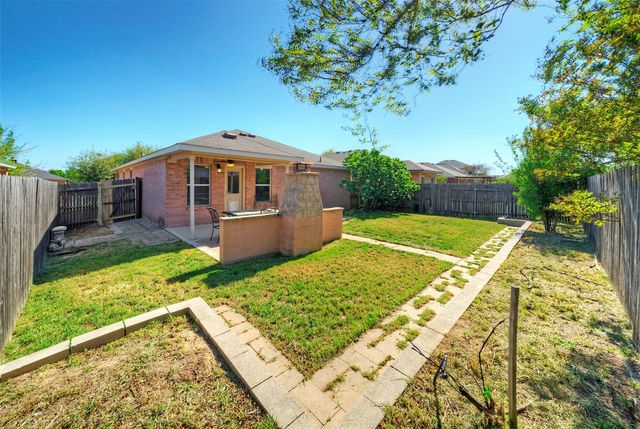 913 Dexter DR, Leander, TX 78641