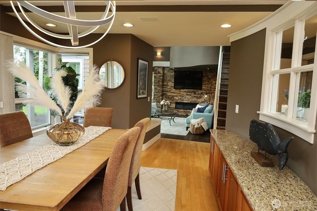 8777 Goshawk Road, Blaine, WA 98230