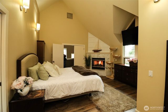 8777 Goshawk Road, Blaine, WA 98230