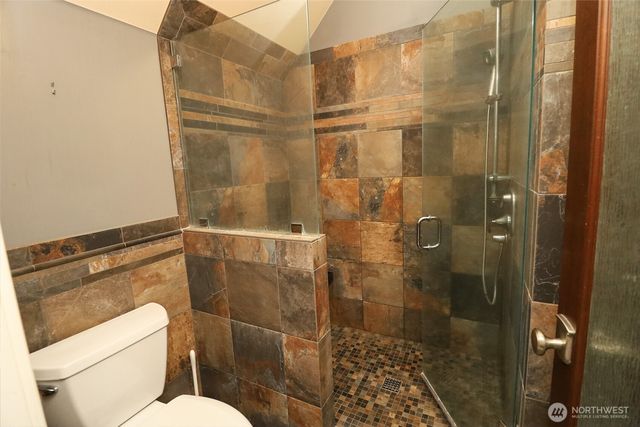 8777 Goshawk Road, Blaine, WA 98230