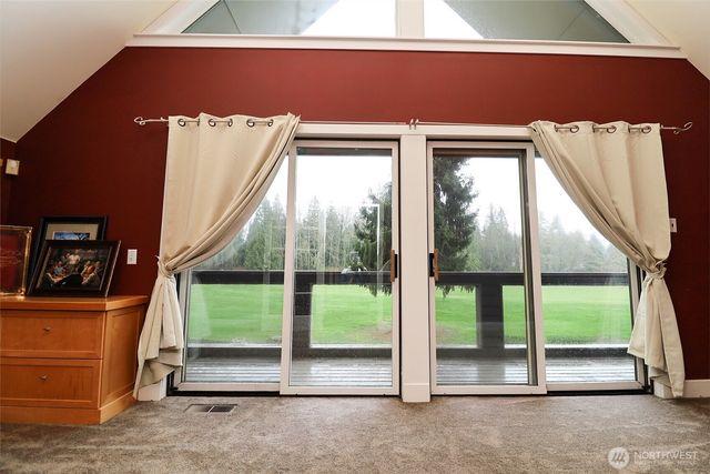 8777 Goshawk Road, Blaine, WA 98230