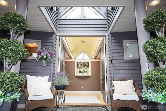 8777 Goshawk Road, Blaine, WA 98230