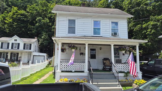 54 Hudson Street, Port Jervis, NY 12771