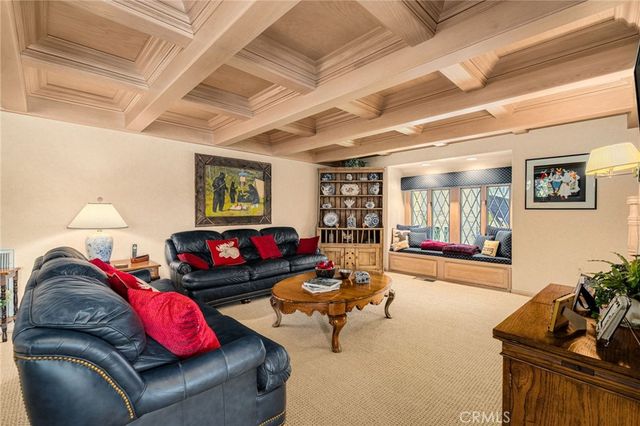 316 John Muir, Lake Arrowhead, CA 92352