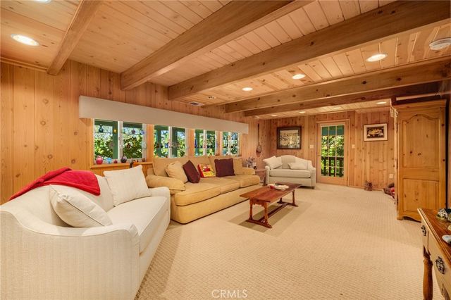 316 John Muir, Lake Arrowhead, CA 92352
