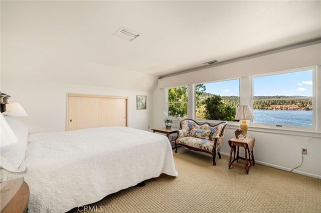 316 John Muir, Lake Arrowhead, CA 92352