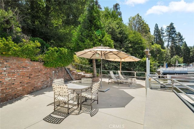316 John Muir, Lake Arrowhead, CA 92352