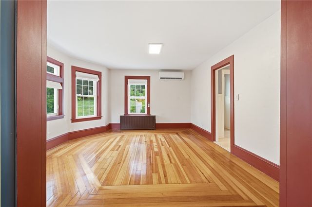 1288 Newman Avenue, Seekonk, MA 02771