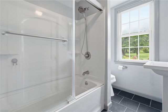1288 Newman Avenue, Seekonk, MA 02771