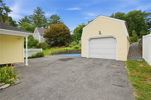 1288 Newman Avenue, Seekonk, MA 02771