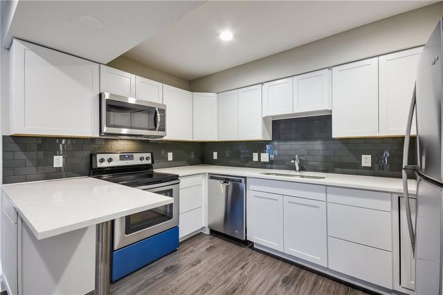 935 La Posada DR 142, Austin, TX 78752