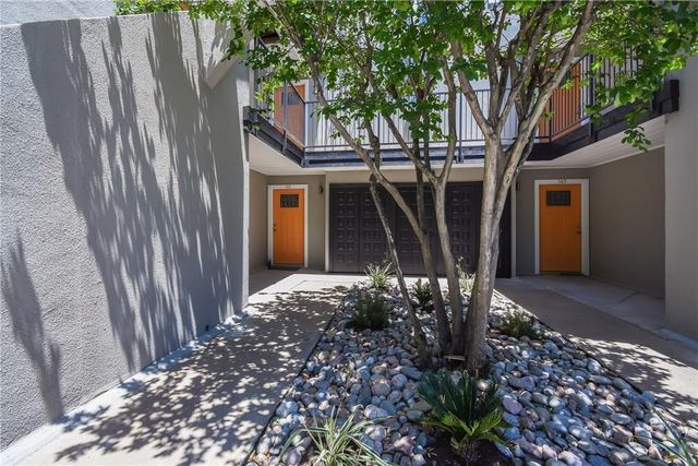 935 La Posada DR 142, Austin, TX 78752