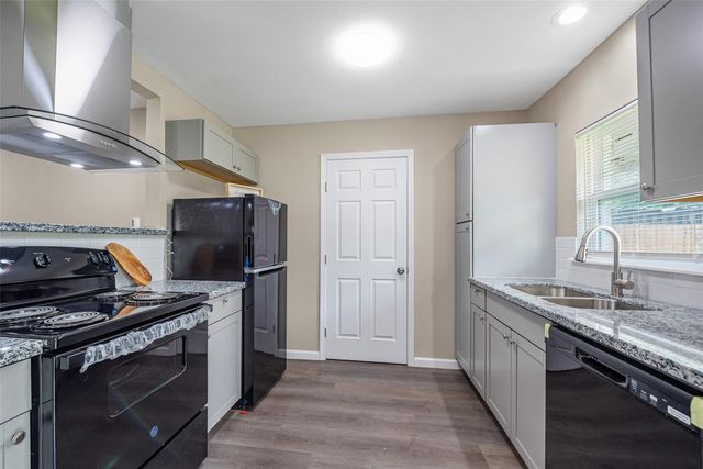 10226 Rockaway Drive, Houston, TX 77016