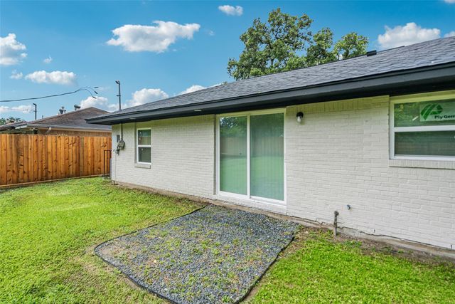10226 Rockaway Drive, Houston, TX 77016
