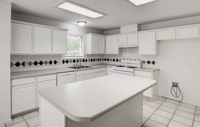 4300 Companeros WAY, Austin, TX 78749