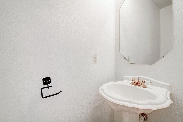 4300 Companeros WAY, Austin, TX 78749