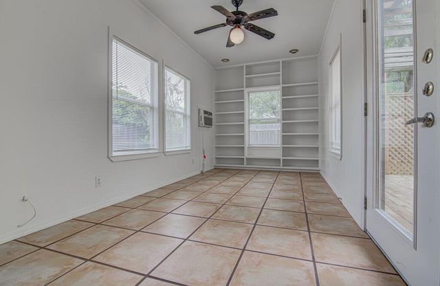 4300 Companeros WAY, Austin, TX 78749