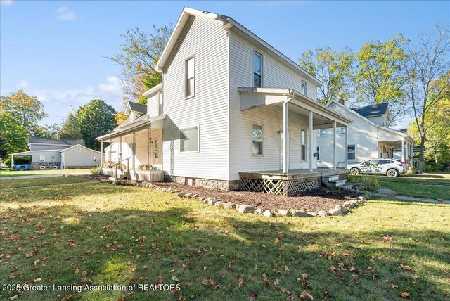 431 E Seminary Street, Charlotte, MI 48813