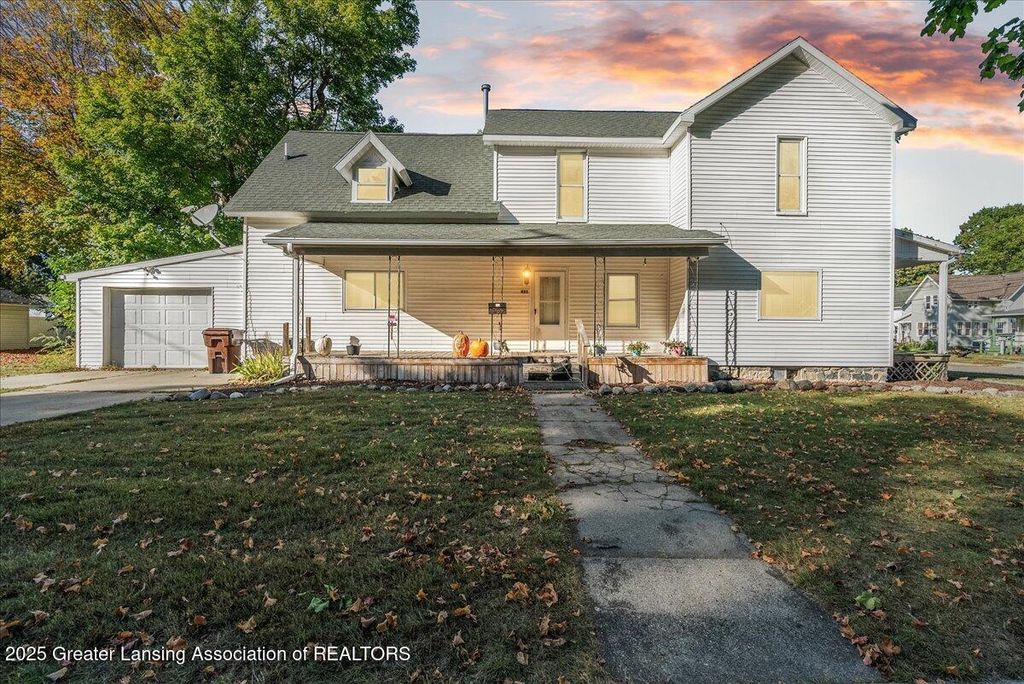 431 E Seminary Street, Charlotte, MI 48813