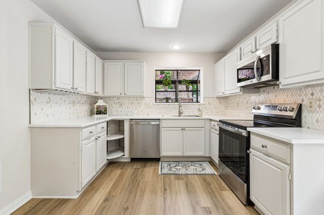3916 Capricorn Court, Plano, TX 75023