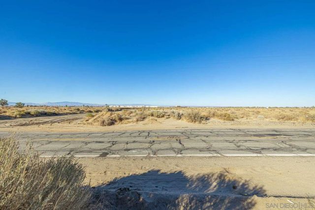 0 W AVE N 38, Palmdale, CA 93550